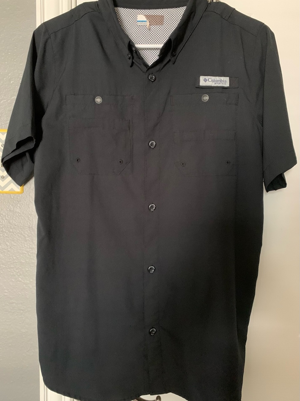 Columbia Black Short-Sleeve Button-Down